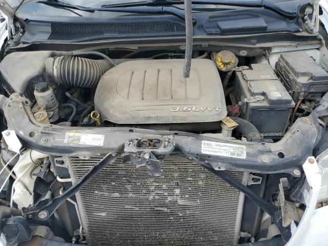 2015 CHRYSLER TOWN & COU 2C4RC1AGXFR675935
