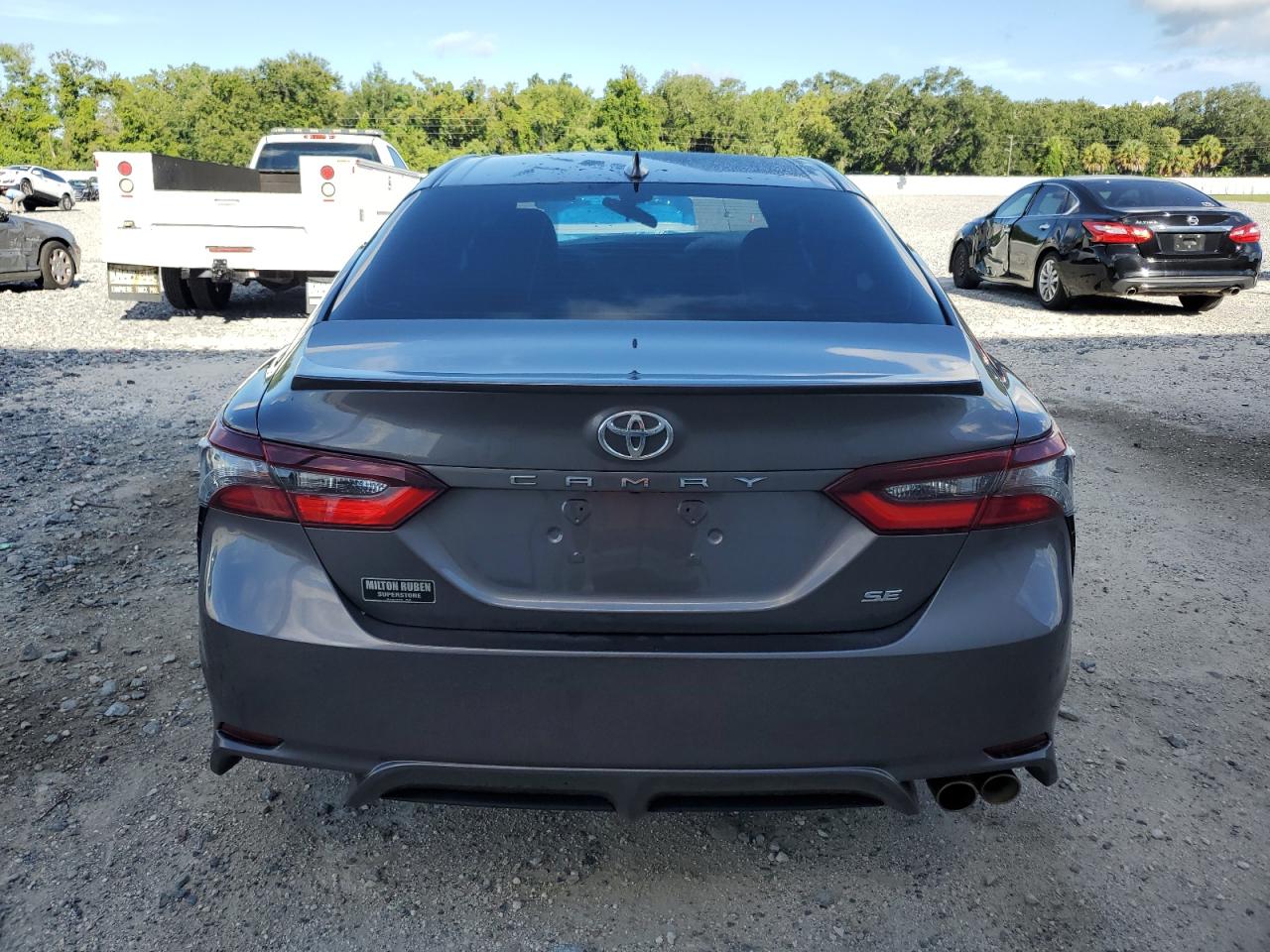 TOYOTA CAMRY SE NIGHT SHADE