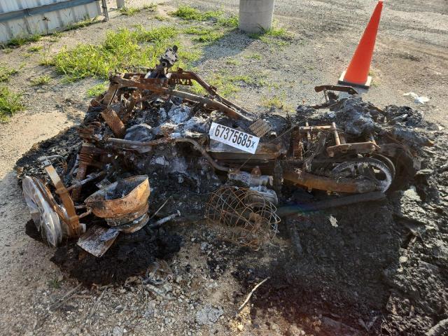 2023 CAN-AM SPYDER ROA - 2BXNBDD29PV004445