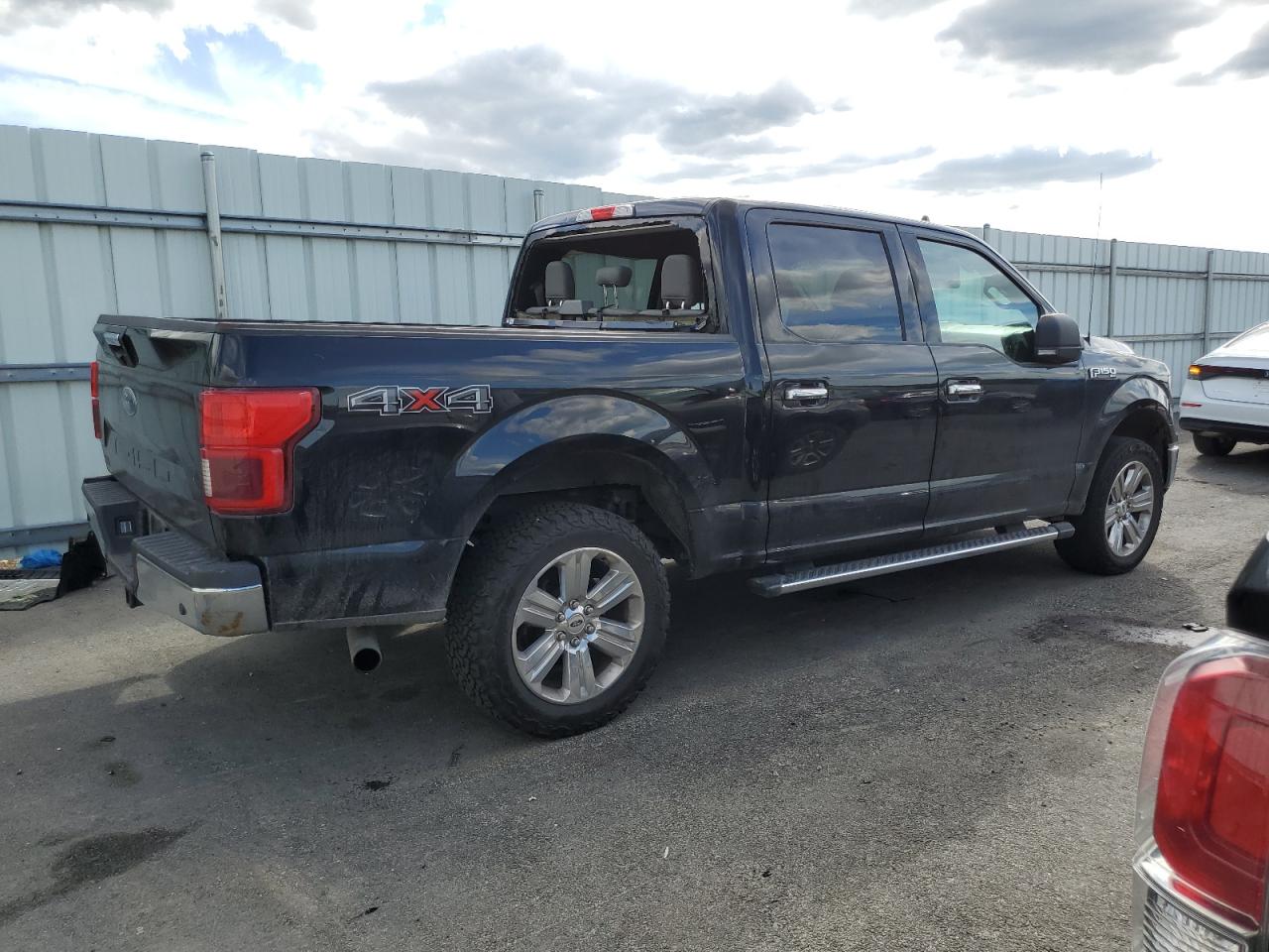 FORD F-150 SUPERCREW