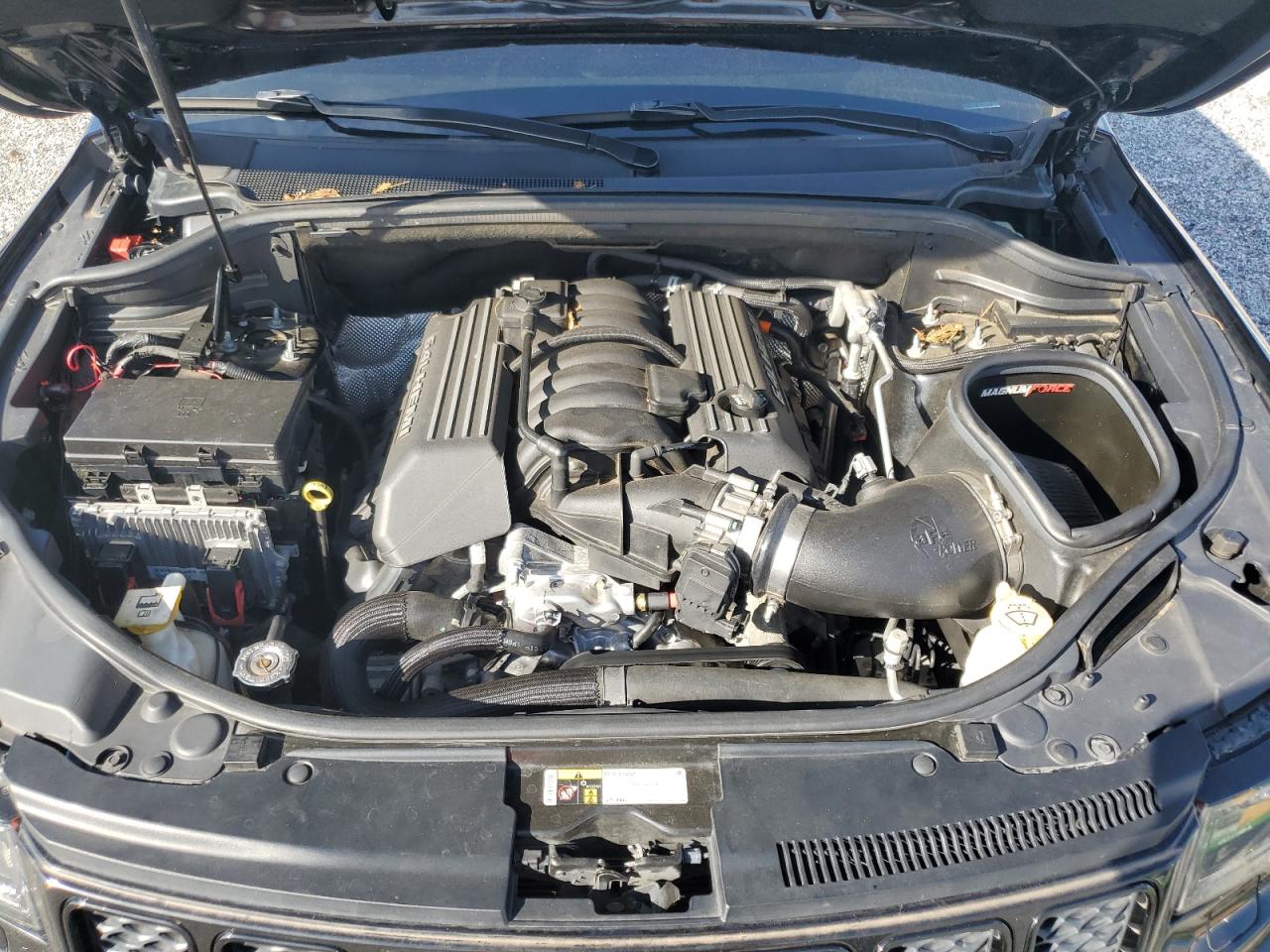 JEEP GRAND CHEROKEE SRT-8