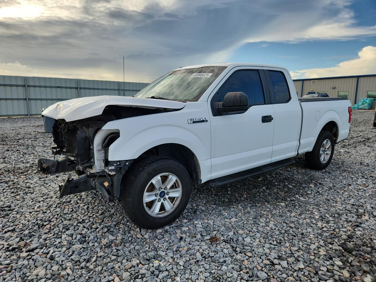 FORD F-150 SUPER CAB