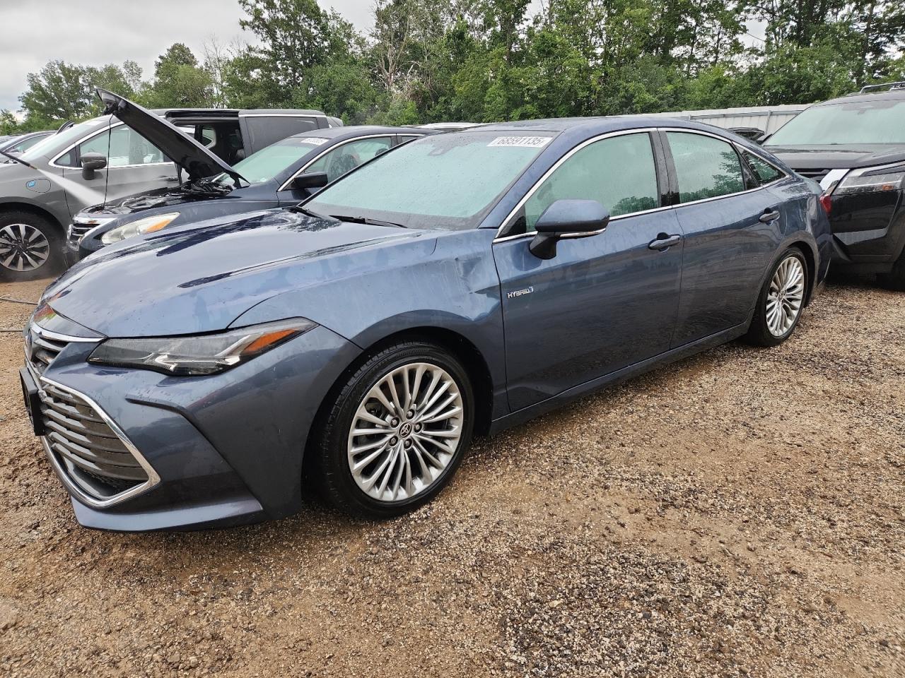 TOYOTA AVALON LIMITED