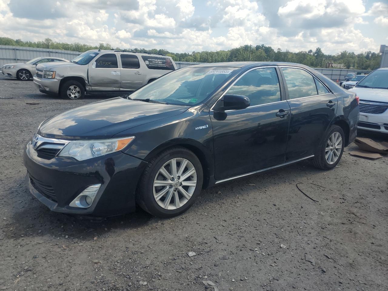 TOYOTA CAMRY HYBRID