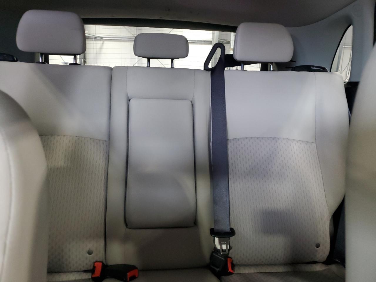 MITSUBISHI OUTLANDER ES