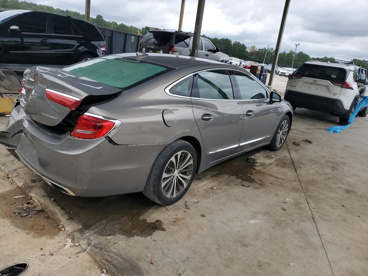 BUICK LACROSSE ESSENCE