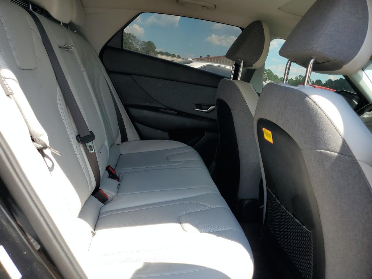 HYUNDAI ELANTRA LIMITED