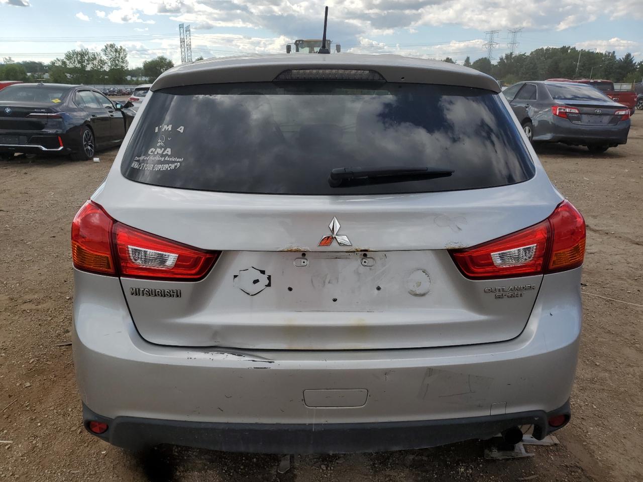 MITSUBISHI OUTLANDER ES