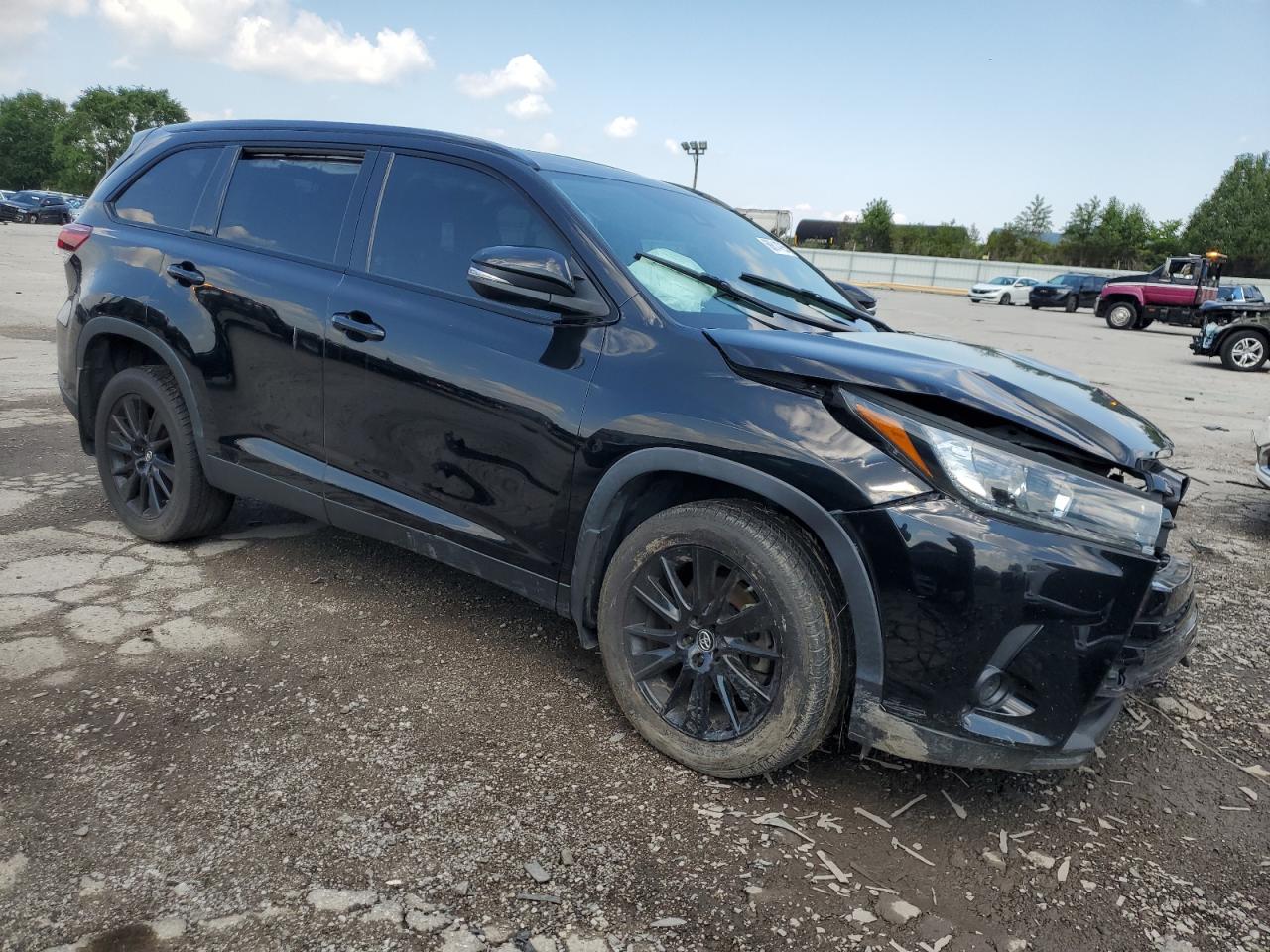 TOYOTA HIGHLANDER SE