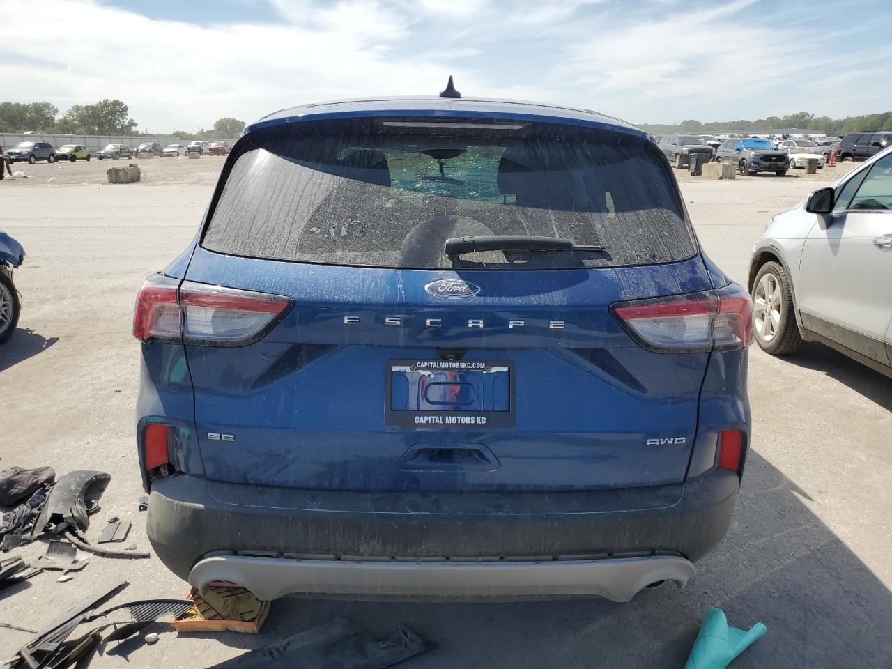 FORD ESCAPE SE