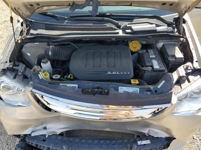 2016 CHRYSLER TOWN & COU - 2C4RC1GG2GR222675