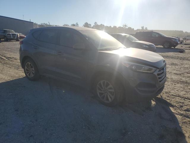 2017 HYUNDAI TUCSON SE KM8J23A42HU420022