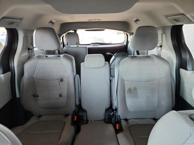 2021 TOYOTA SIENNA LE 5TDKRKEC9MS035359