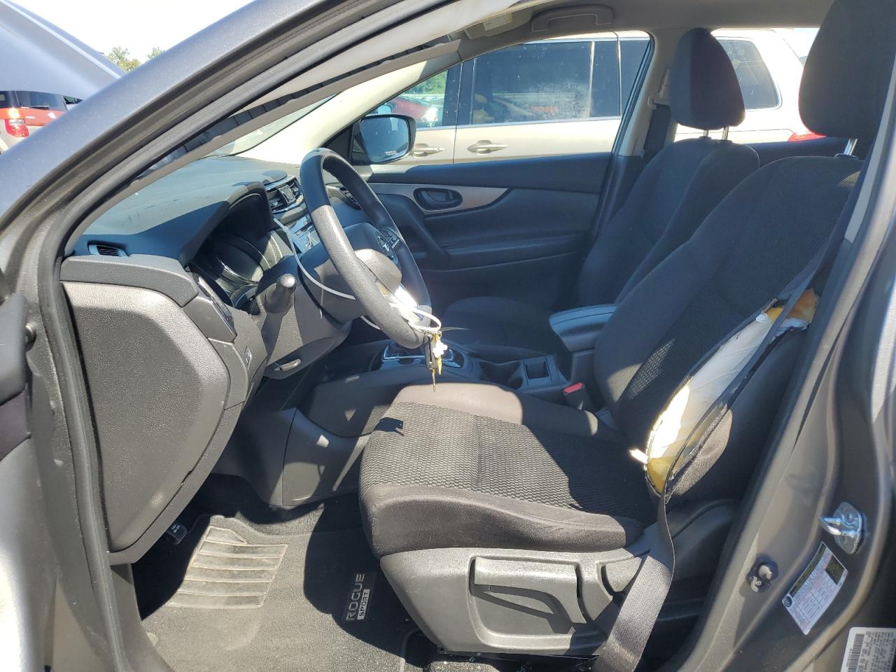 NISSAN ROGUE SPORT S