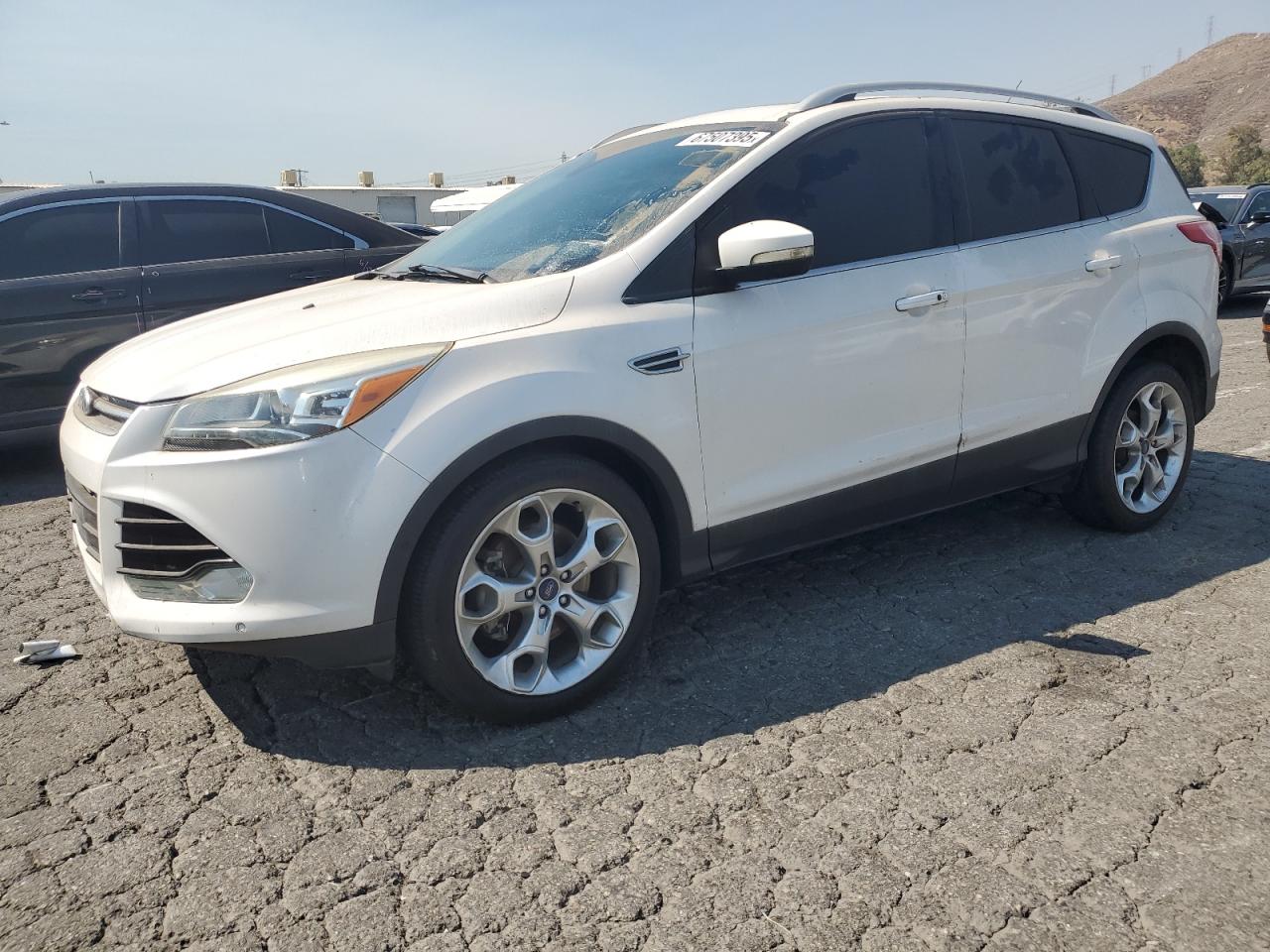 FORD ESCAPE TITANIUM
