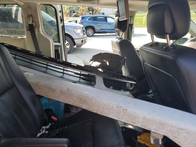 2015 CHRYSLER TOWN & COU 2C4RC1CG4FR509942