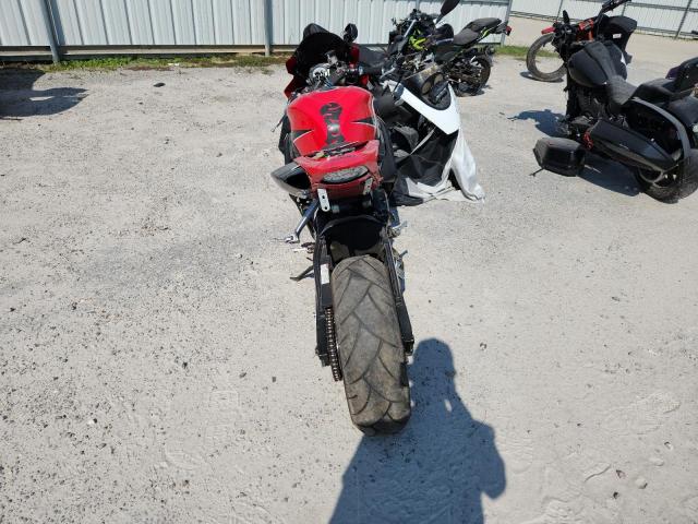 2006 SUZUKI GSX-R1000 JS1GT76A262107718