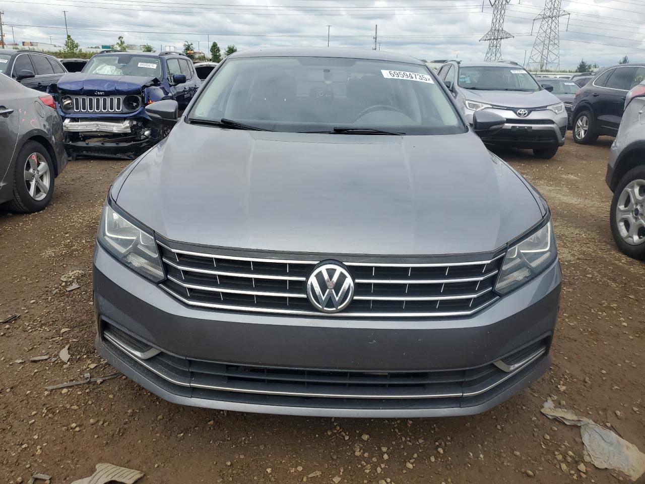 VOLKSWAGEN PASSAT S