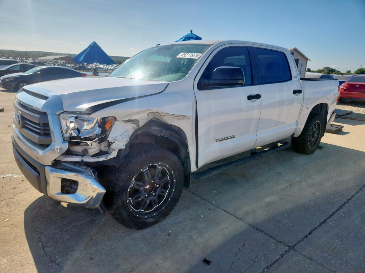 TOYOTA TUNDRA CREWMAX SR5