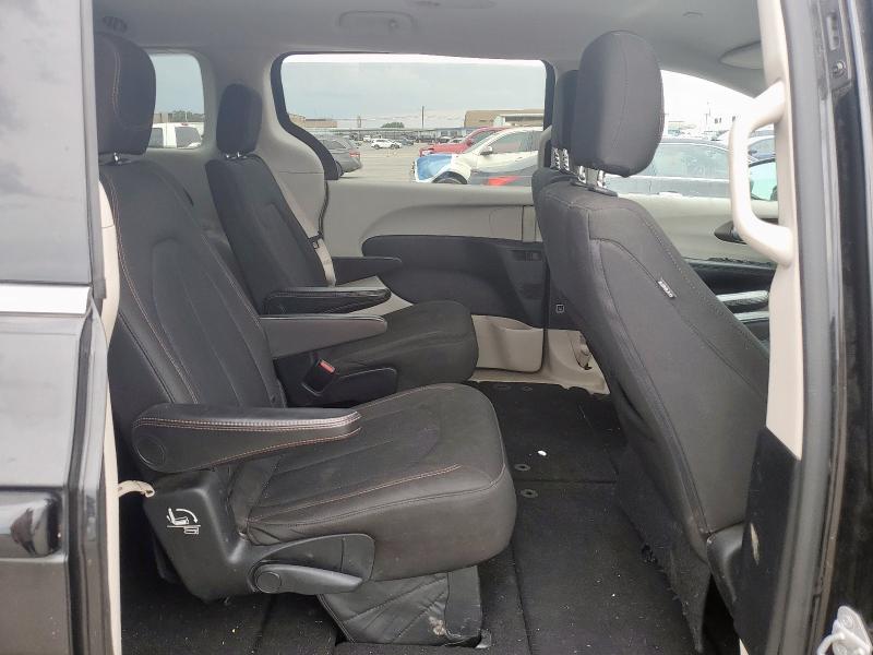 2017 CHRYSLER PACIFICA L 2C4RC1CG8HR607567