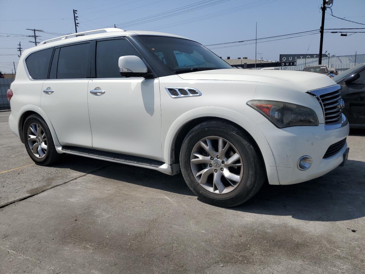 INFINITI QX56