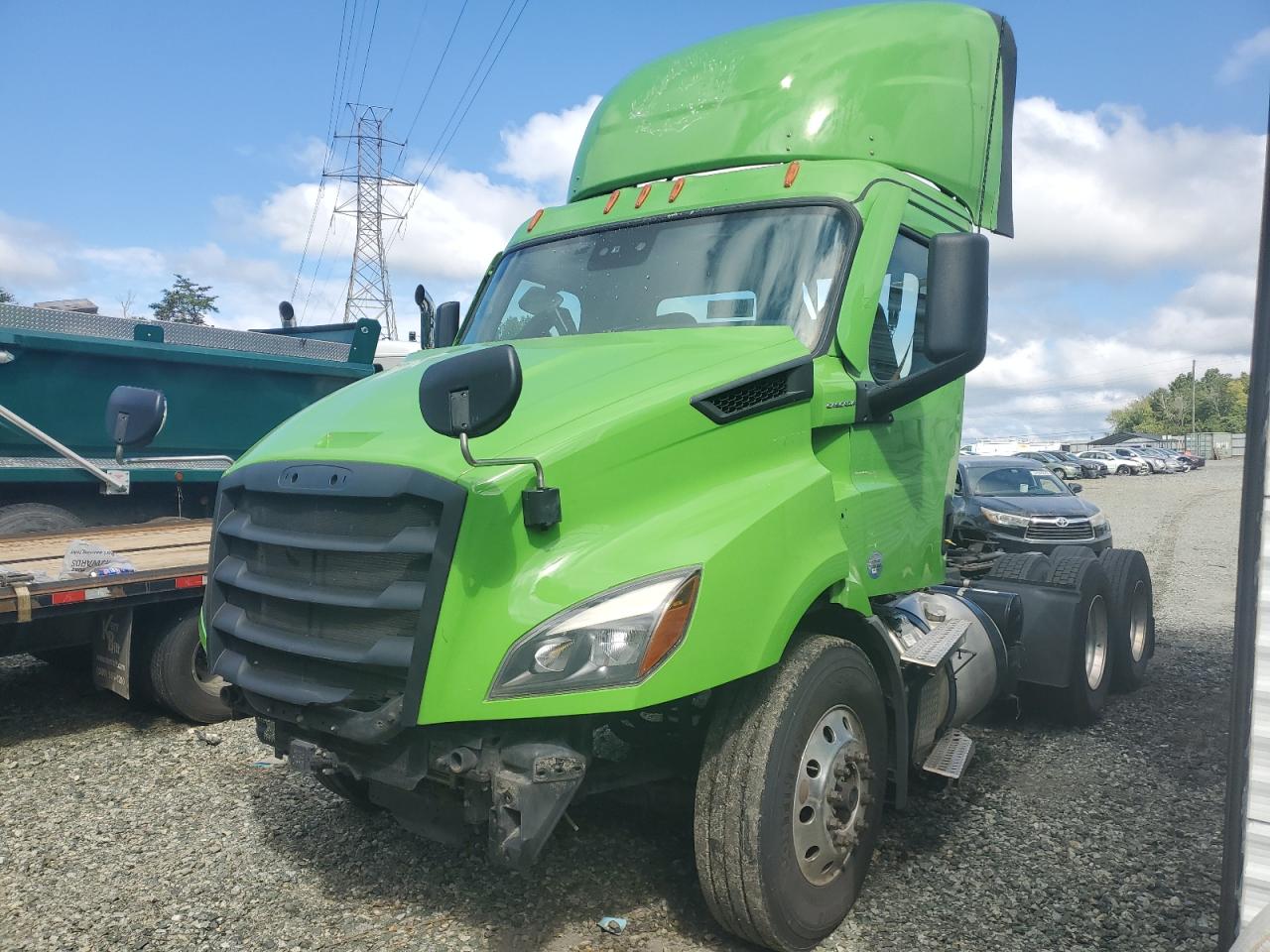 Lot #3235772878 2022 FREIGHTLINER CASCADIA 1