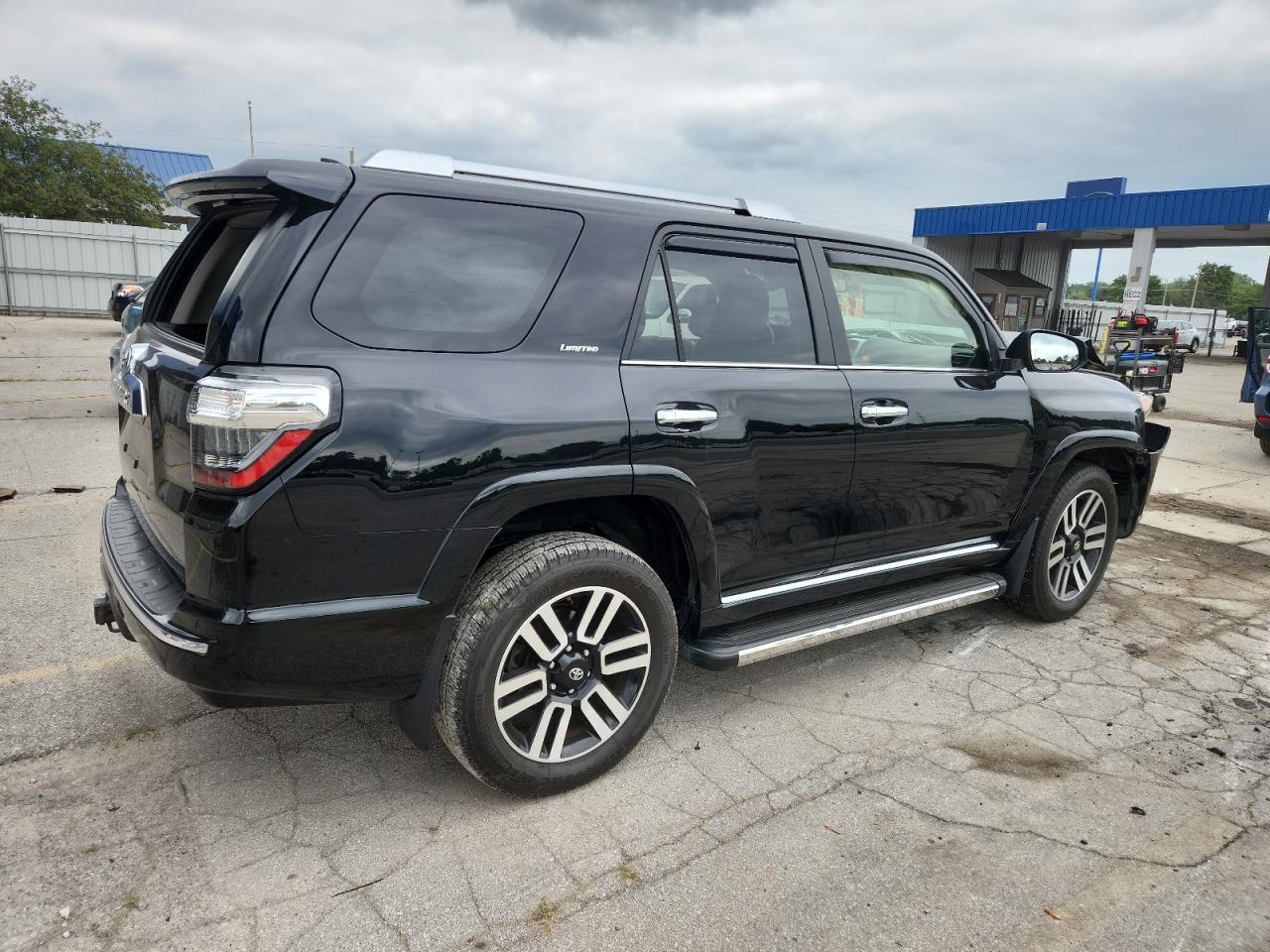 TOYOTA 4RUNNER SR5/SR5 PREMIUM