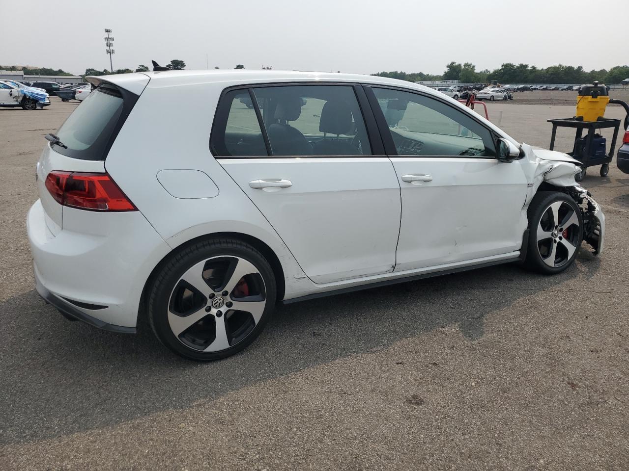 VOLKSWAGEN GOLF GTI S/SE