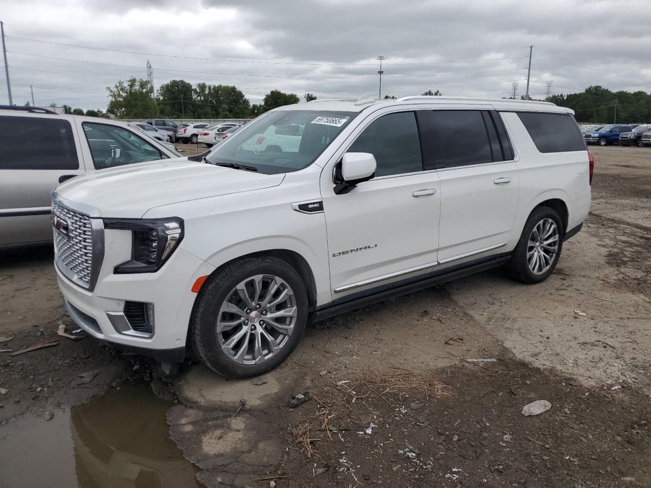 GMC YUKON DENALI