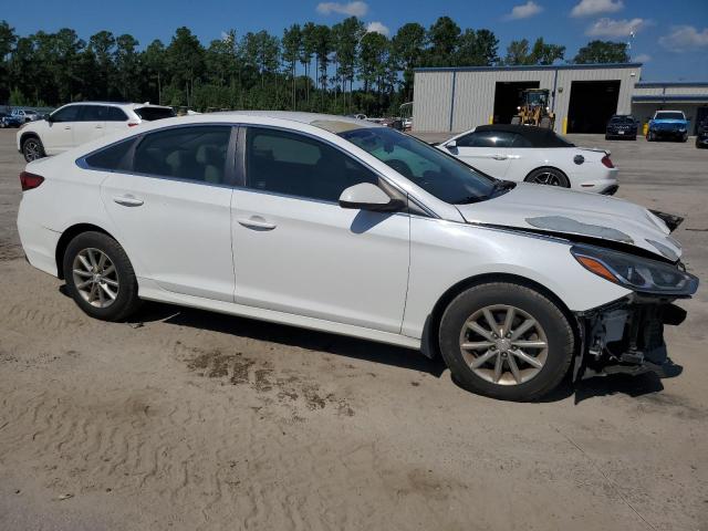 2019 HYUNDAI SONATA SE - 5NPE24AF3KH767437