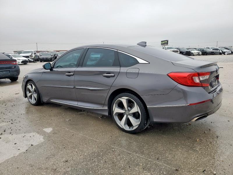 2018 HONDA ACCORD TOU 1HGCV2F99JA051218