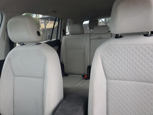 2018 VOLKSWAGEN TIGUAN S 3VV1B7AX8JM036814