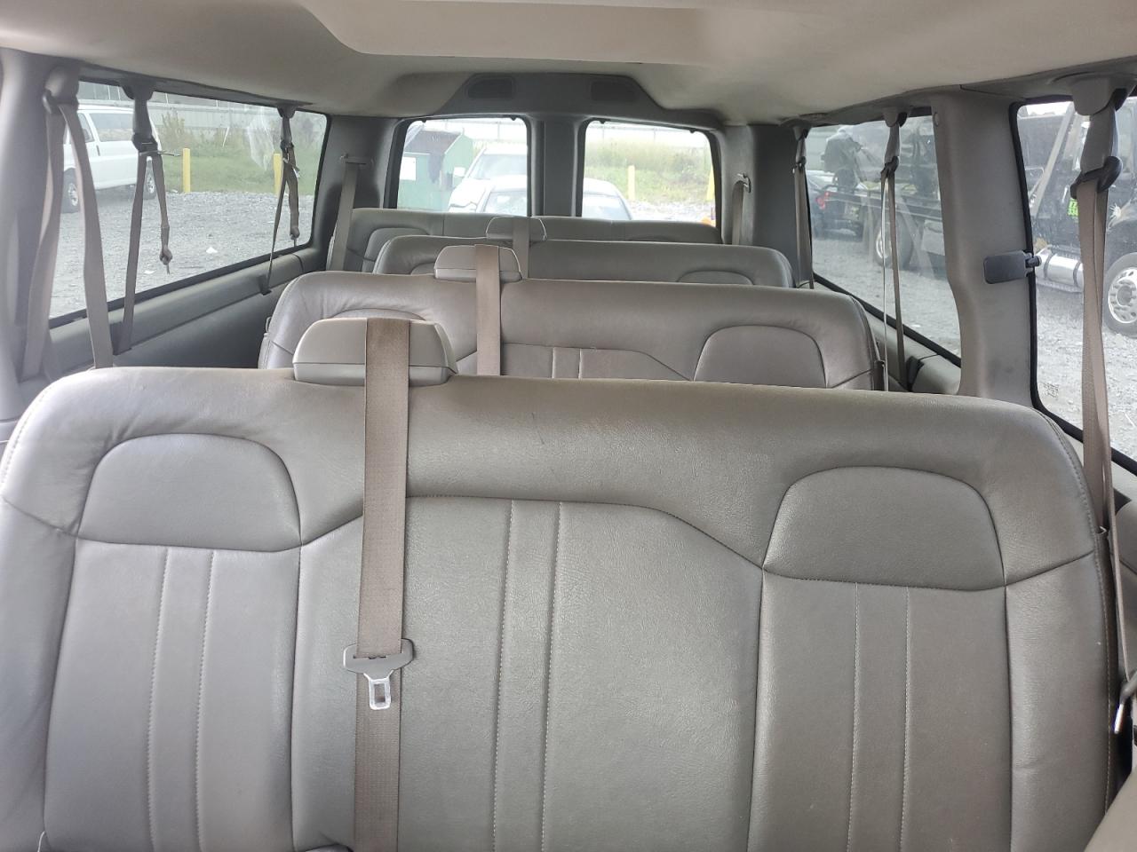 CHEVROLET EXPRESS LS