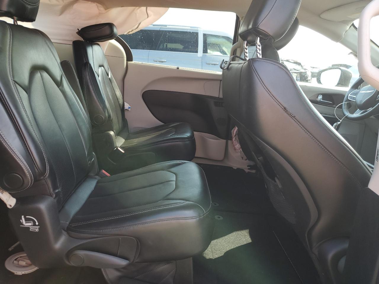 CHRYSLER VOYAGER LXI