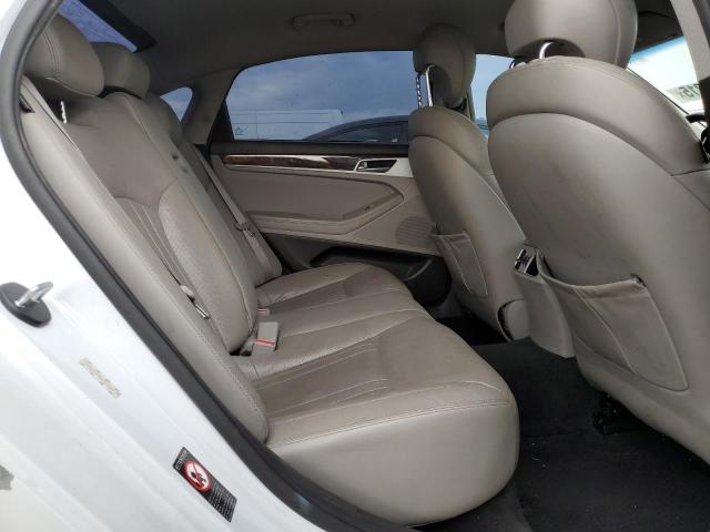 2015 HYUNDAI GENESIS 3. KMHGN4JE9FU043962