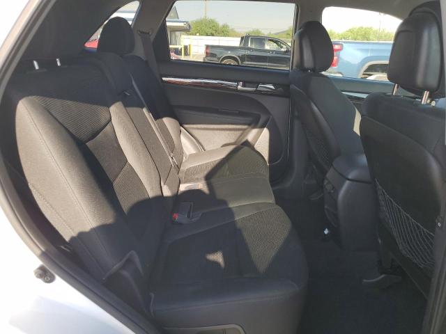 2014 KIA SORENTO LX - 5XYKT3A69EG447013