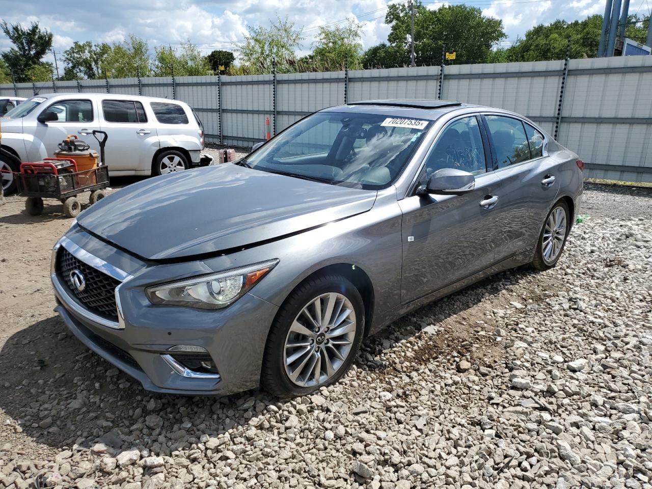 INFINITI Q50 LUXE