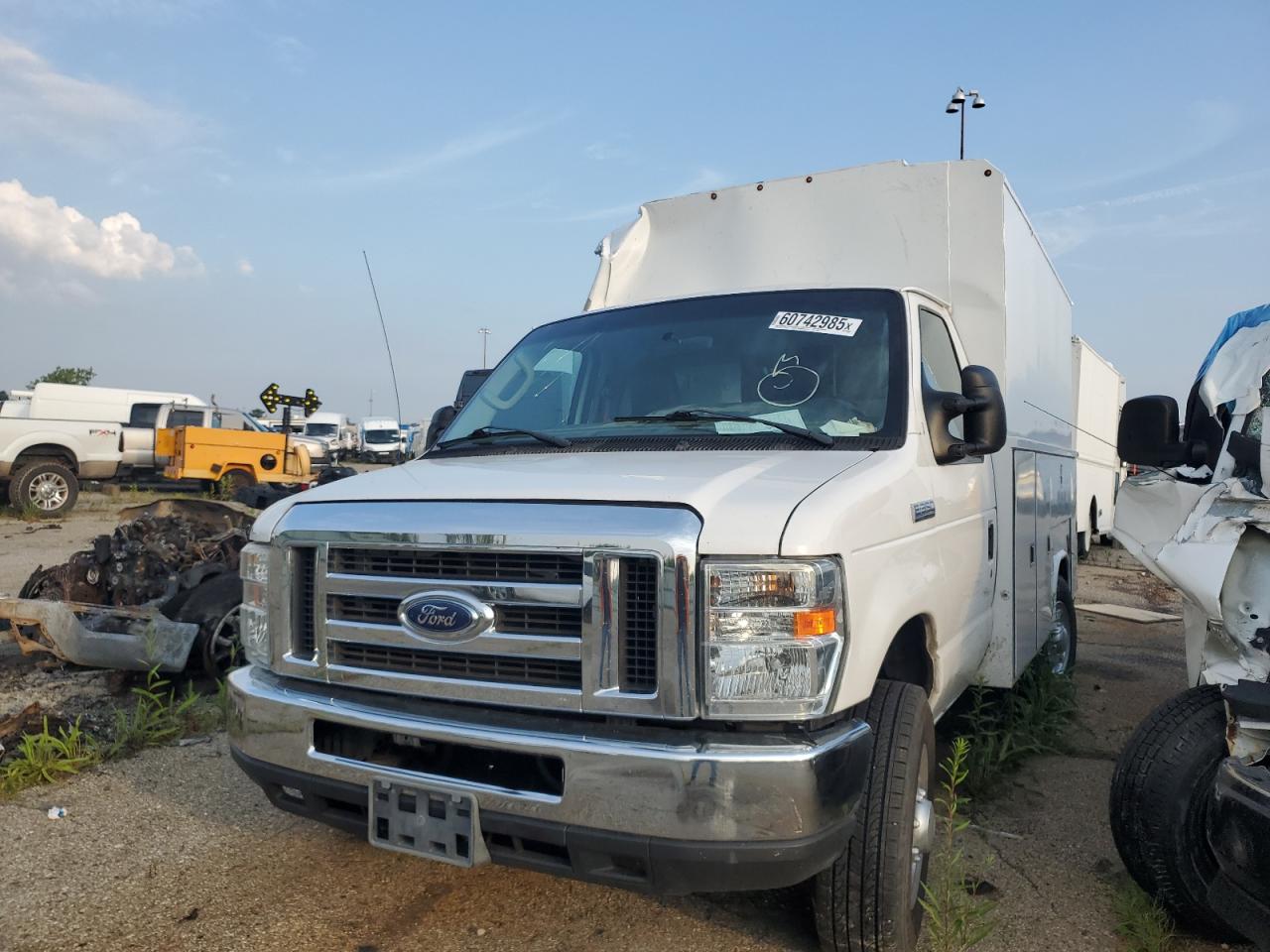 FORD ECONOLINE E350 SUPER DUTY CUTAWAY VAN