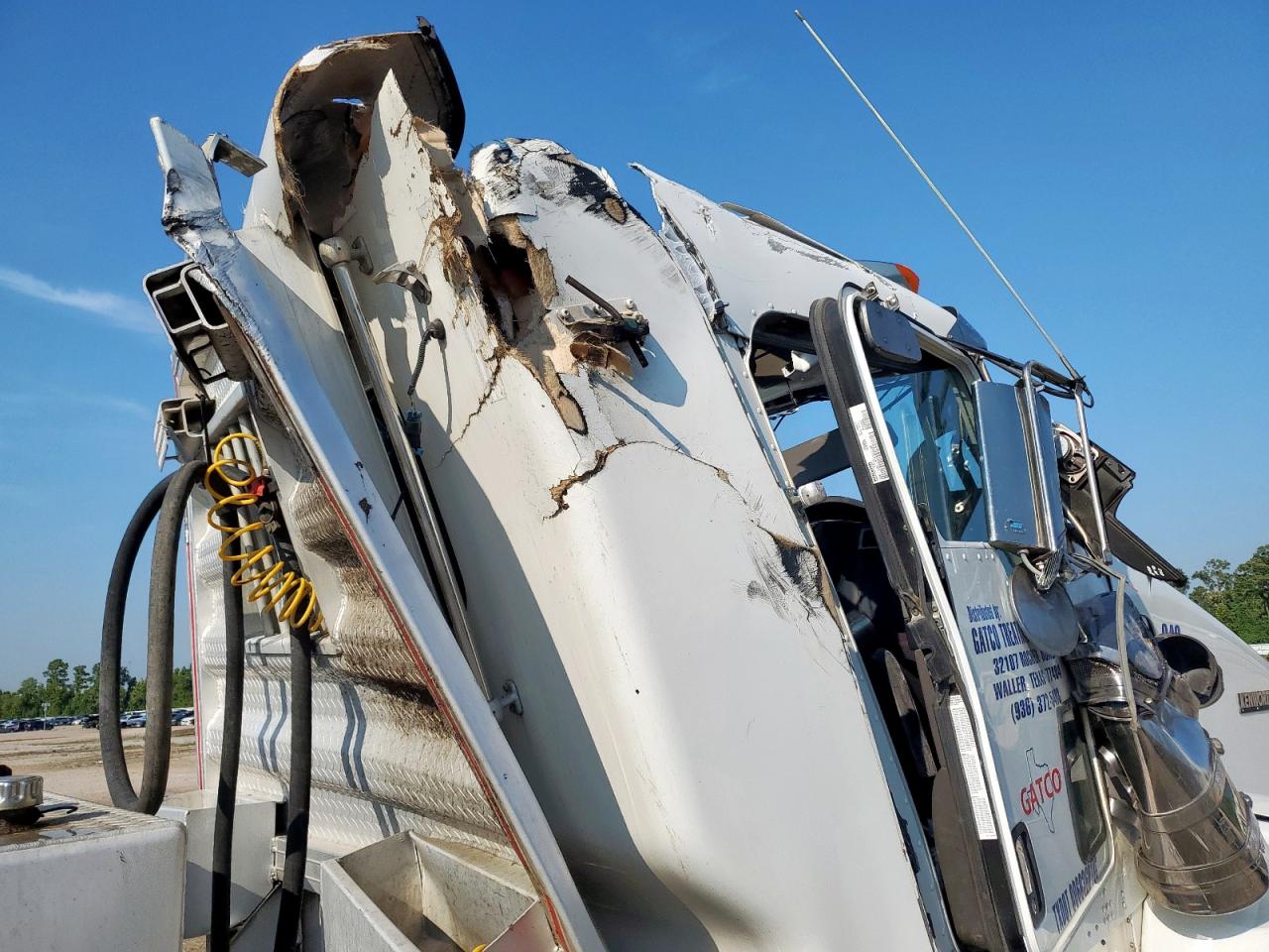 Lot #3303864717 2020 KENWORTH T800