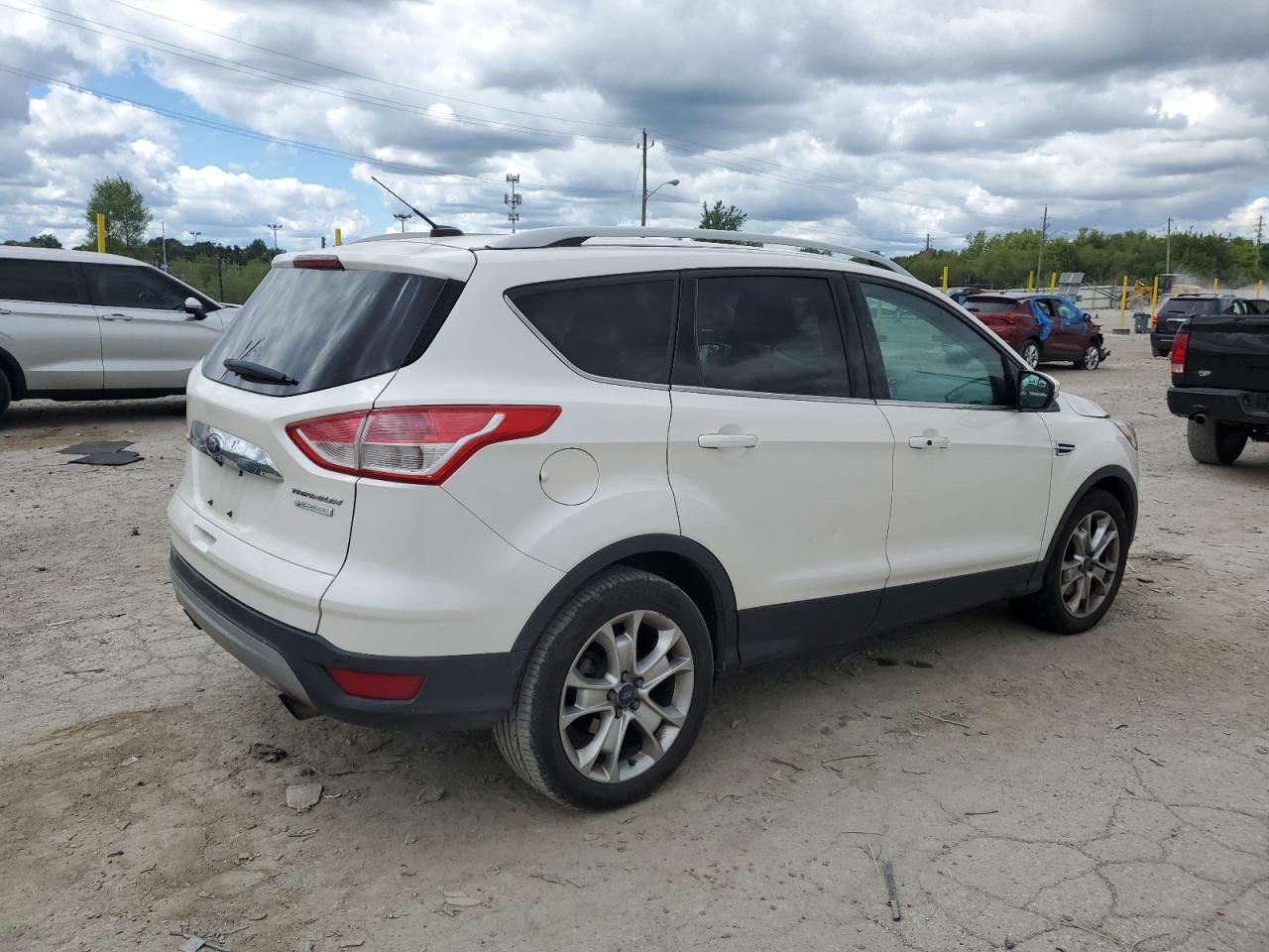 FORD ESCAPE TITANIUM
