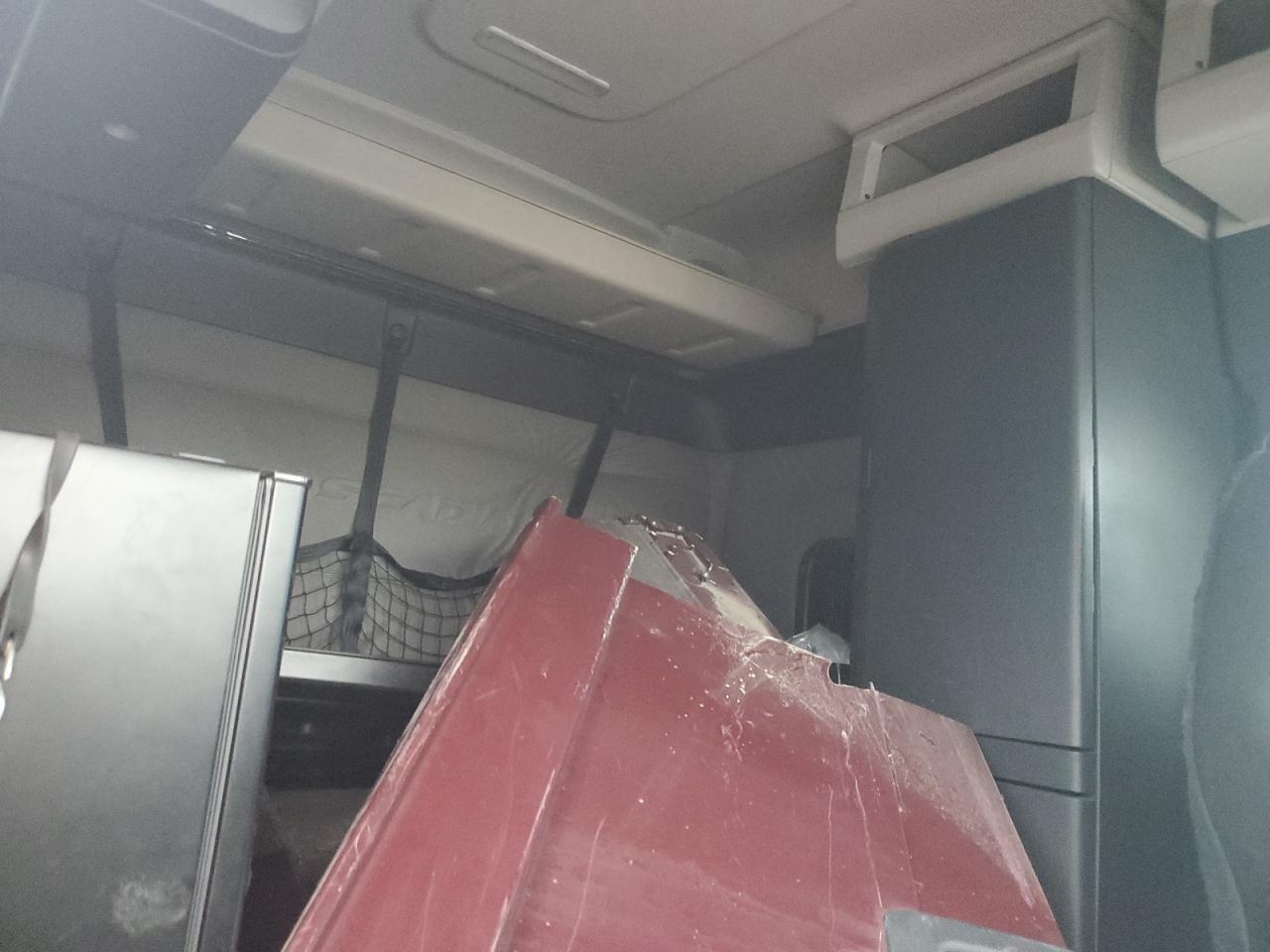 Lot #3274779187 2019 FREIGHTLINER CASCADIA 1