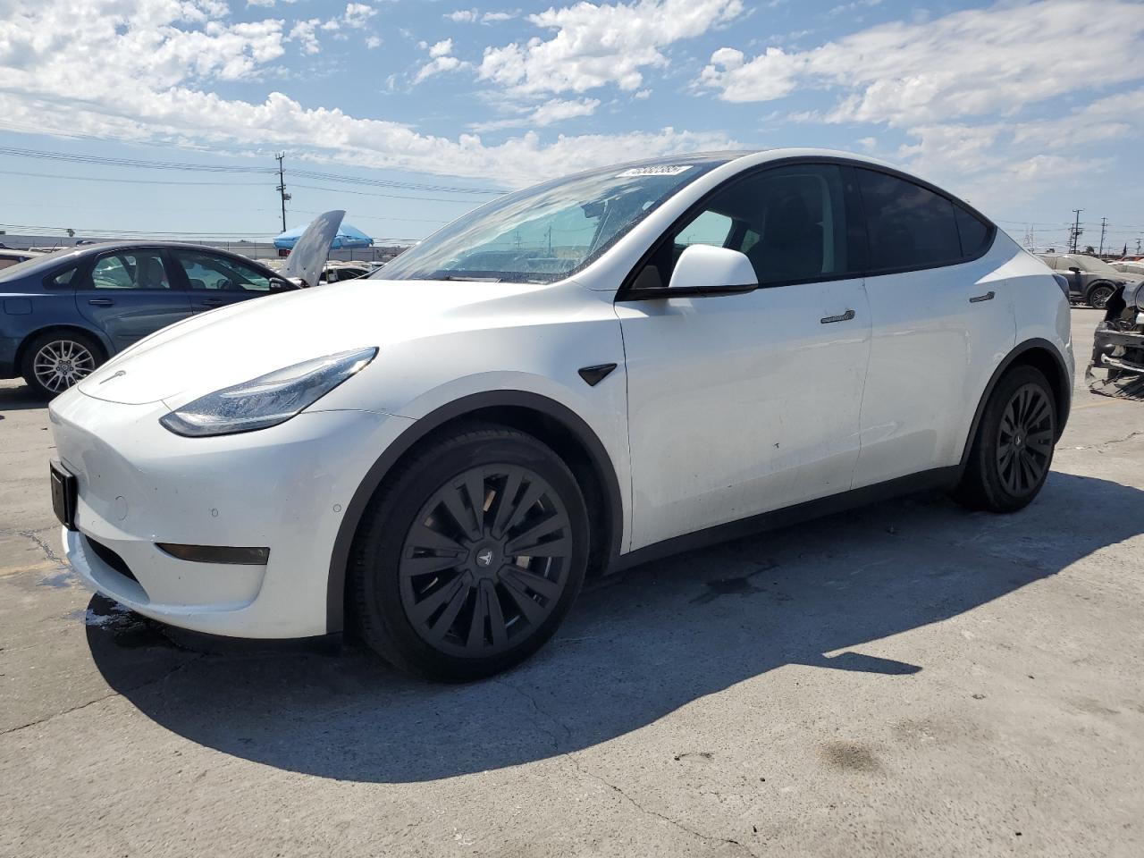 TESLA MODEL Y