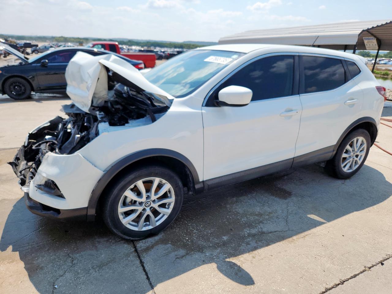 NISSAN ROGUE SPORT S