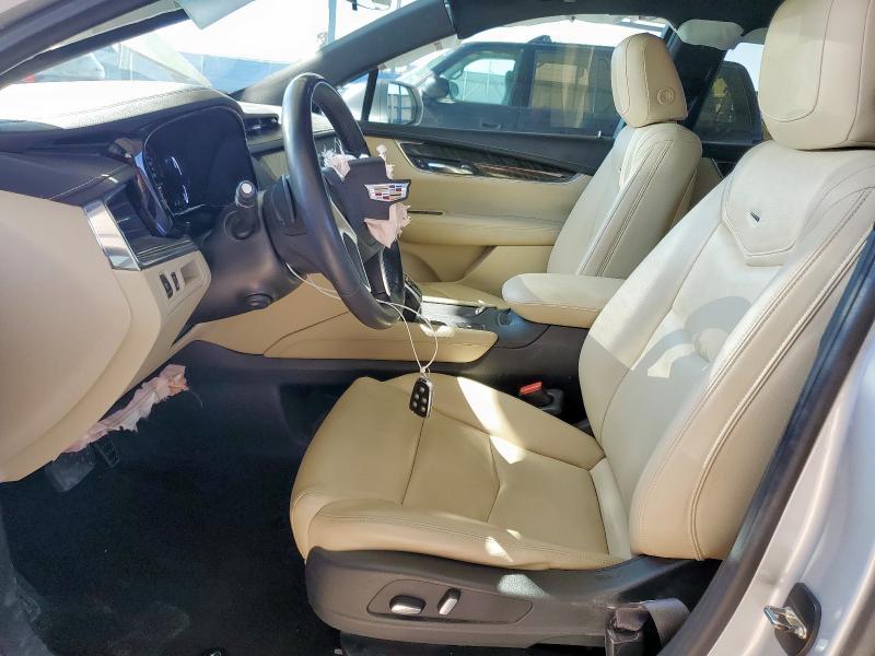 2017 CADILLAC XT5 1GYKNARS4HZ110846
