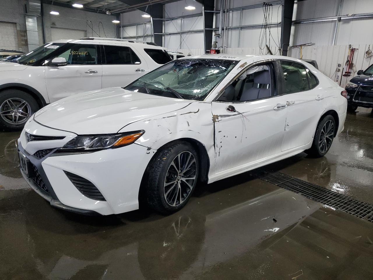 TOYOTA CAMRY L