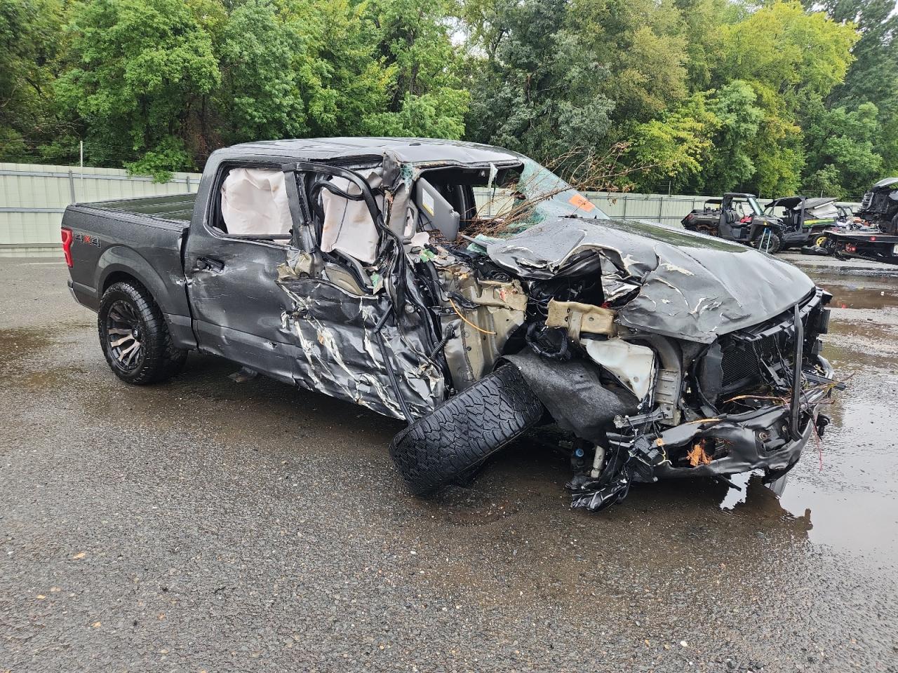 FORD F-150 SUPERCREW