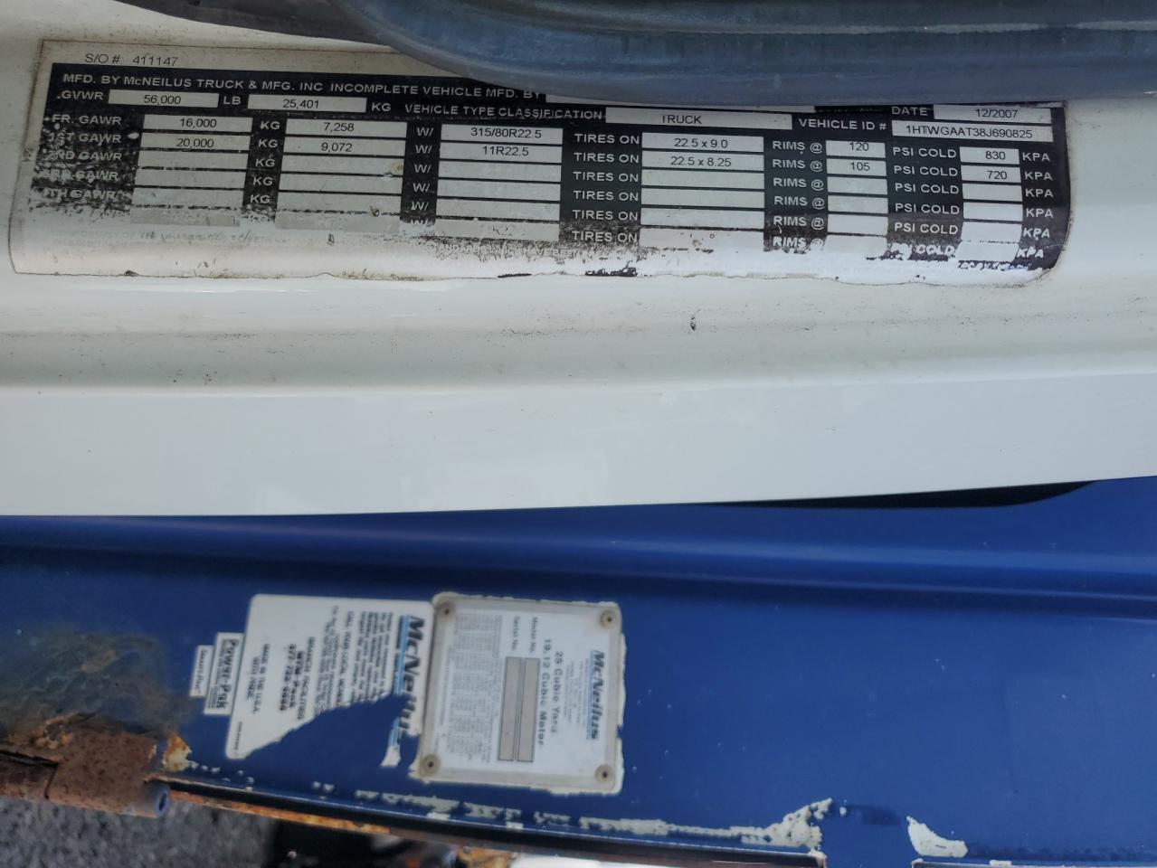 Lot #3268919214 2008 INTERNATIONAL 7000 7400