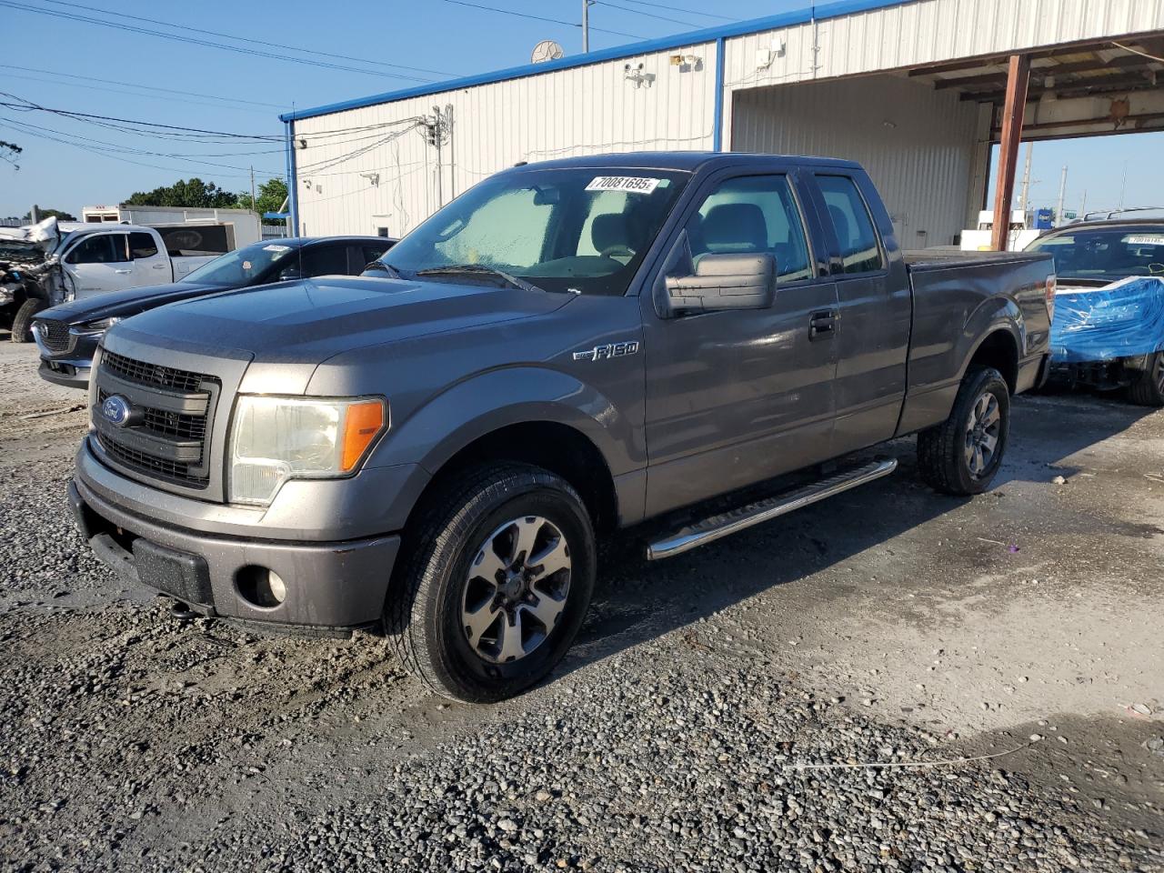 FORD F-150 SUPER CAB