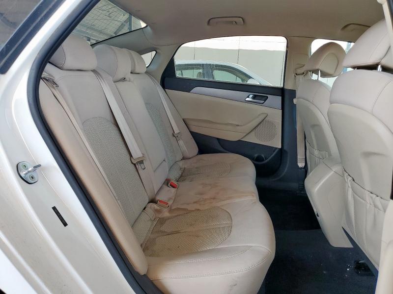 2016 HYUNDAI SONATA SE 5NPE24AF7GH273895