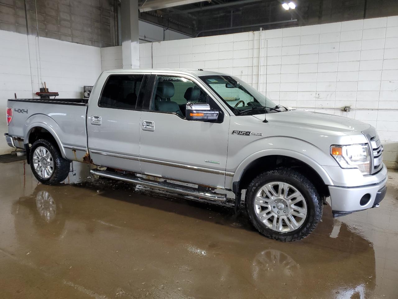 FORD F-150 SUPERCREW